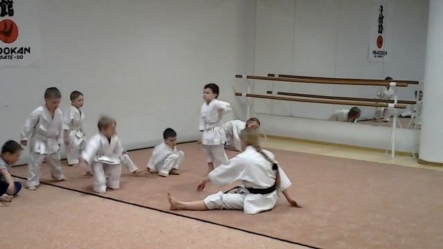 Тренировка по карате для малышей смотреть онлайн