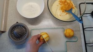 ЛЁГКИЙ И БЫСТРЫЙ АПЕЛЬСИНОВЫЙ КЕКС