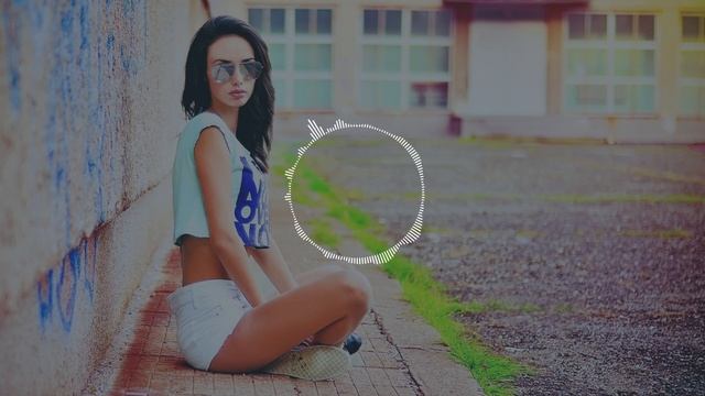 Louie Austen - Glamour Girl (TLT Remix) смотреть онлайн