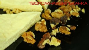 Творожная запеканка в мультиварке REDMOND RMC-M 4502