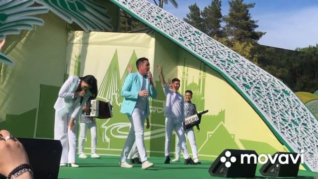 Зинира, Ризат Рамазановы на Сабантуе в Казани, 19 июня 2022 г.! смотреть онлайн