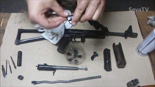 АКС-74У (боевой). Часть 2: Чистка и сборка (18+) смотреть онлайн