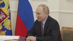 В Казани Владимир Путин встретился с Рустамом Миннихановым и Минтимером Шаймиевым