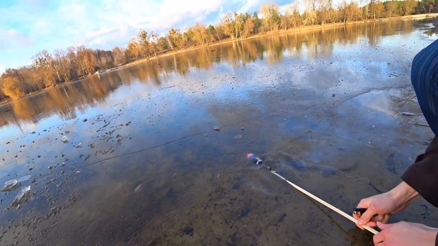 ✅Феерверки под Льдом ? Запустил Ракету как Торпеду ?⚡? смотреть онлайн