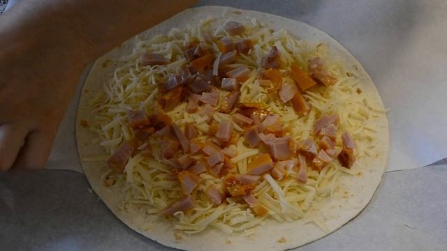 Мексиканская лепешка с начинкой.Супер вкусный завтракIMexican flatbread with filling