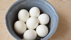 Салат с болгарским перцем помидорами и кукурузой