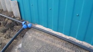 Стройка теперь не по карману!!!! Доделали забор из профлиста!!!