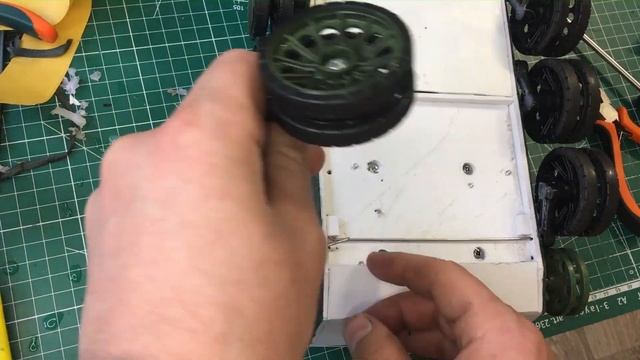 Т-44 из пластилина, пвх пластика и др. в масштабе 1:16. Часть 1. смотреть онлайн