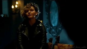 Селина Кайл (Готэм) / Selina Kyle (Gotham) - Stand In The Rain