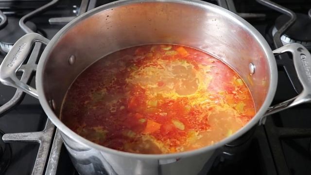 Manhattan Clam Chowder - Better than New England? - Food Wishes смотреть онлайн