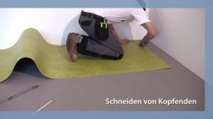 Укладка мармолеума с использованием профессионального инструмента