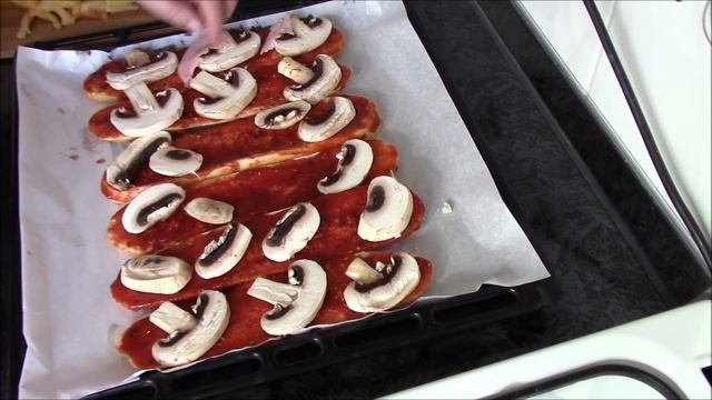 Пицца за 15 минут для завтрака! Ленивая пицца! Просто, быстро и очень вкусно!
