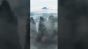 Парящие горы в Китае