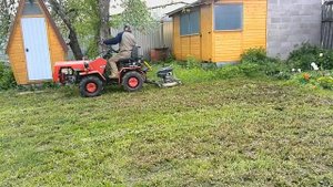 МТЗ -132 с газонокосилкой