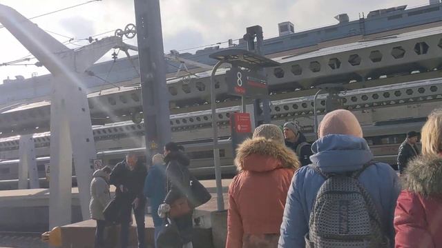 Московский вокзал. Санкт-Петербурга. обзор поездов смотреть онлайн