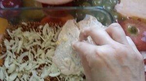 Курица с гречкой запеченная в духовке. Очень сытное блюдо !