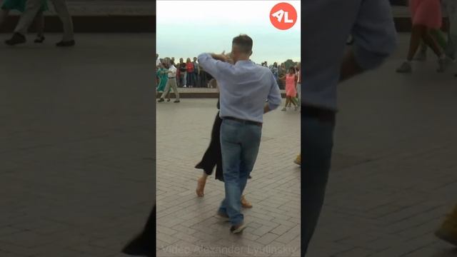 Самба #shorts Бальные танцы на Стрелке В. О. OPEN AIR