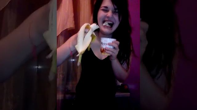 КАК ЕСТЬ БАНАН ПРАВИЛЬНО. смотреть онлайн