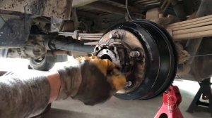 Kia Bongo rear brake pad replacement -Arka fren balatası değişimi #kia #bakım