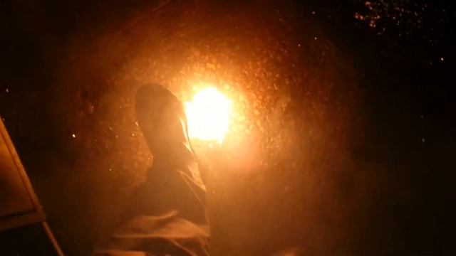 титан/горение титана/пранк на авиазаводе//струшка от титана/ горение струшки от титана смотреть онлайн