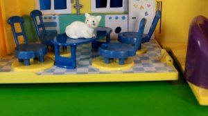 Свинка Пеппа Peppa Pig Джордж съел какашки