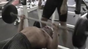 ЛОКТИОНОВ ВАЛЕРИЙ ЖИМ ЛЕЖА 90 НА 20,В НЕПОЛНОЙ АМПЛИТУДЕ