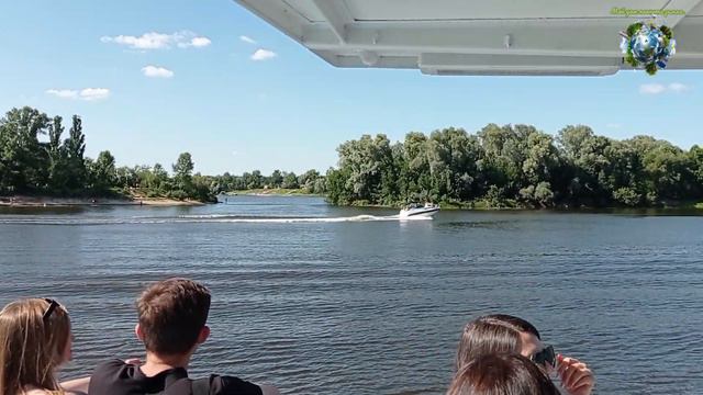 Прогулка на теплоходе по реке Сож город Гомель. смотреть онлайн