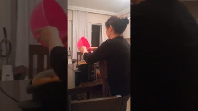 Katı meyve sıkacağı смотреть онлайн