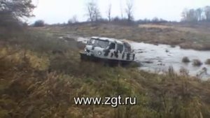 Гусеничный  вездеход Узола с УБШМ проход болота