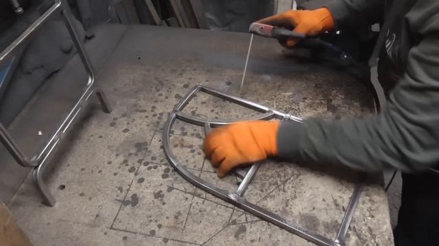 Шикарная ОБУВНИЦА из ПРОФИЛЬНОЙ ТРУБЫ! Холодная ковка! Без трубогиба. смотреть онлайн