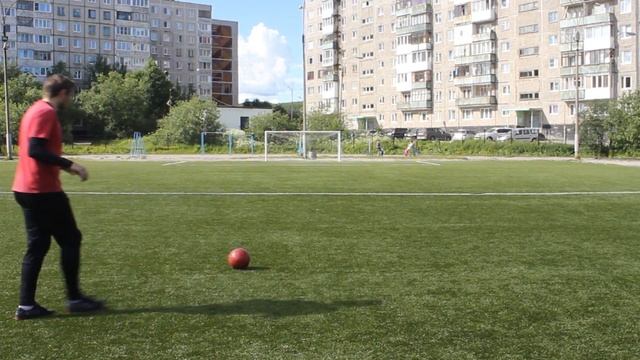 Забил гол ЧЕРЕЗ ВСЕ ПОЛЕ смотреть онлайн