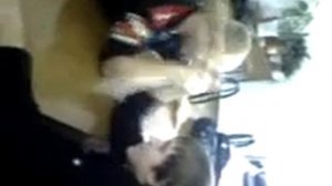 Армрестлинг на перемене в колледже