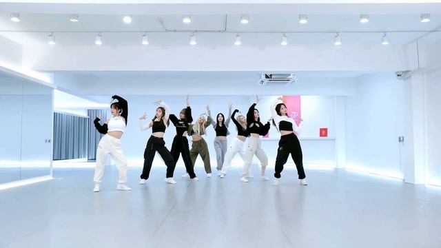 TWICE - The Feels Dance Practice (Mirrored) смотреть онлайн