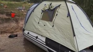 Самый простой и дешевый вариант спрятаться от дождя