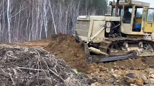 САЗ Бульдорер Т-170 смотреть онлайн