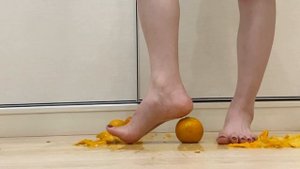 food crush 女巨人踩踏小人们的橘子星球 Giantess tramples on oranges