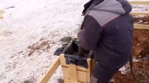 04 - Вибрирование бетона для удаления воздуха