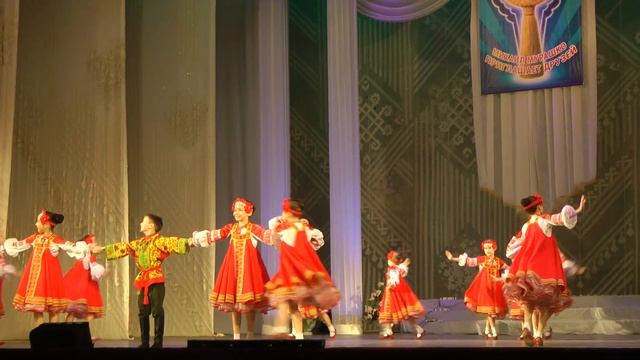 НАБЕРЕЖНЫЕ ЧЕЛНЫ, ТАТАРСТАН.РУССКИЙ ТАНЕЦ смотреть онлайн