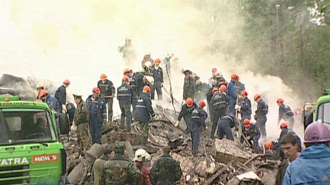 Показать видео теракта в москве. 13 Сентября 1999 Каширское шоссе. Каширское шоссе взрыв 1999. Теракт в Москве 1999 Каширское шоссе.