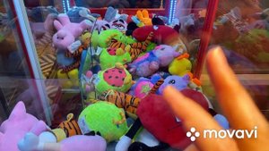 Ходим, бродим и играем 😊/ Игра в автомат хватай-ка