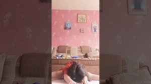 Как научиться быстро садиться на шпагат?