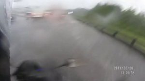 Попал в грозу на мотоцикле#2