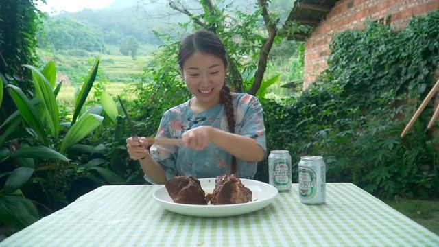 小雨做鹵牛肉，香嫩入味鮮香適口，抓起一坨蘸上乾辣椒面吃真過癮【市民朱小雨】