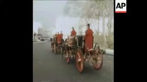 SYND 31-1-74 EAST GERMAN AMBASSADOR ARRIVES TO BUCKINGHAM PALACE TO PRESENT CREDENTIALS TO QUEEN