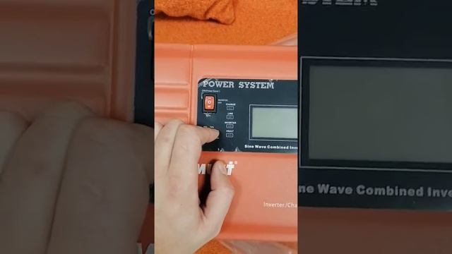 Гибридный инвертор. (Не дорогой, но очень хороший).