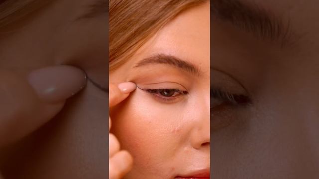 КАК НАРИСОВАТЬ СТРЕЛКИ. Лисий взгляд. Эффект лифтинга. Irina Lonashova #стрелки #макияж #урокмакияж