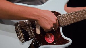 ¡La VERDADERA RAZÓN por la que Cobain la escogió! | Squier Classic Vibe ‘60s Mustang