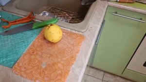Капуста, тушеная с куриными голенями. ПП рецепт))