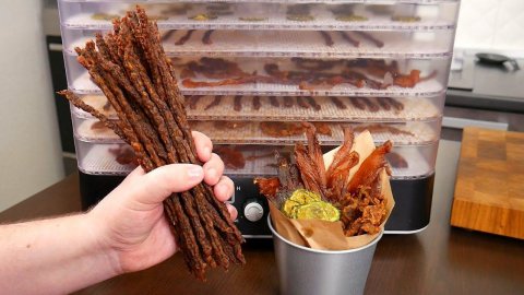 ЧИПСЫ ИЗ МЯСА, КУРИЦЫ И ФАРША. ВЯЛЕНОЕ МЯСО - ДЖЕРКИ. ENG SUB.