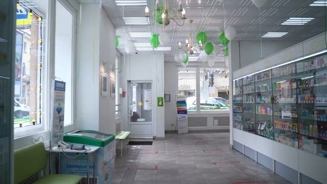 Аптека в здании с вековой историей - такая концепция заложена в аптеке 